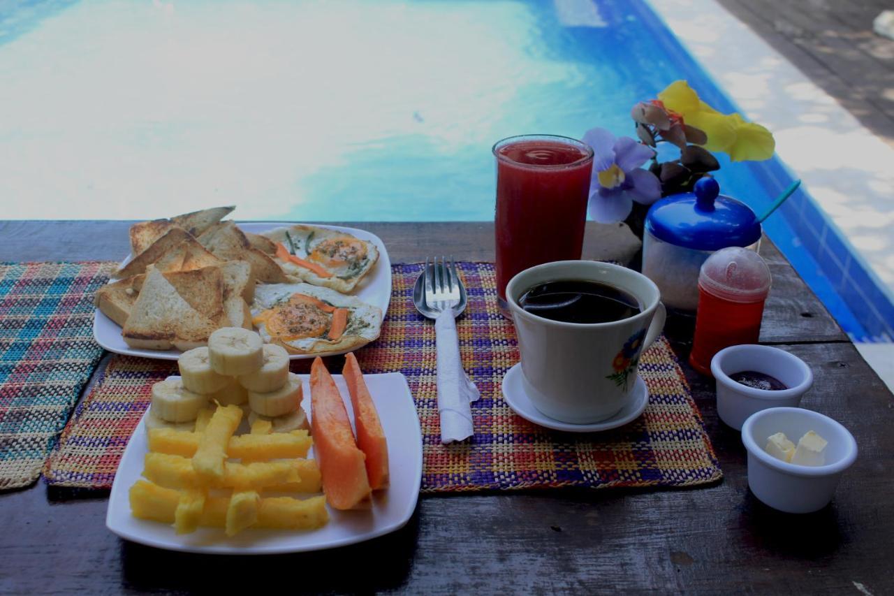 La Natura Hostel & Pool ปาโลมิโน ภายนอก รูปภาพ