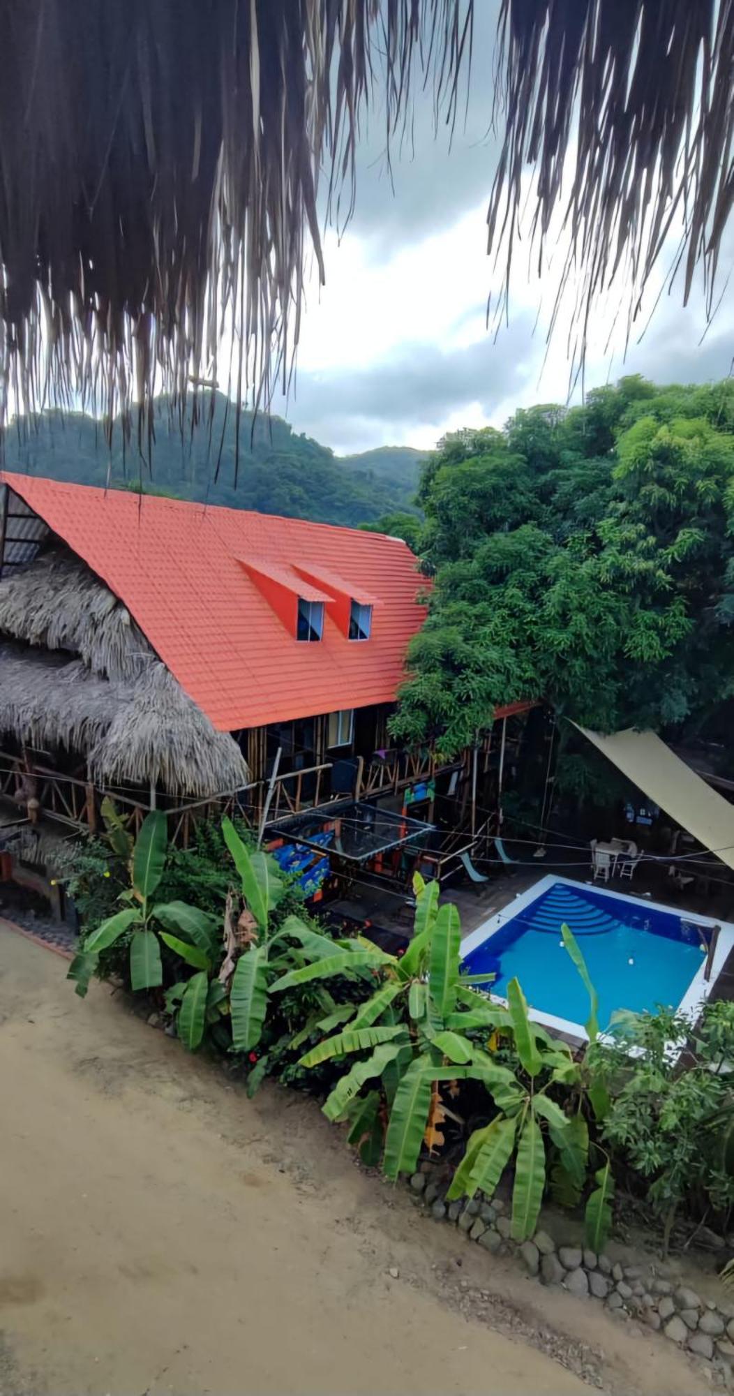La Natura Hostel & Pool ปาโลมิโน ภายนอก รูปภาพ
